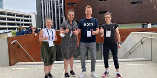 Olga Wagner, Ronja Vorberg, Uwe Wilkesmann, Sabine Lauer auf dem Tagungsgelände