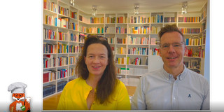 Maximiliane und Uwe Wilkesmann begrüßen die Zuschauer*innen
